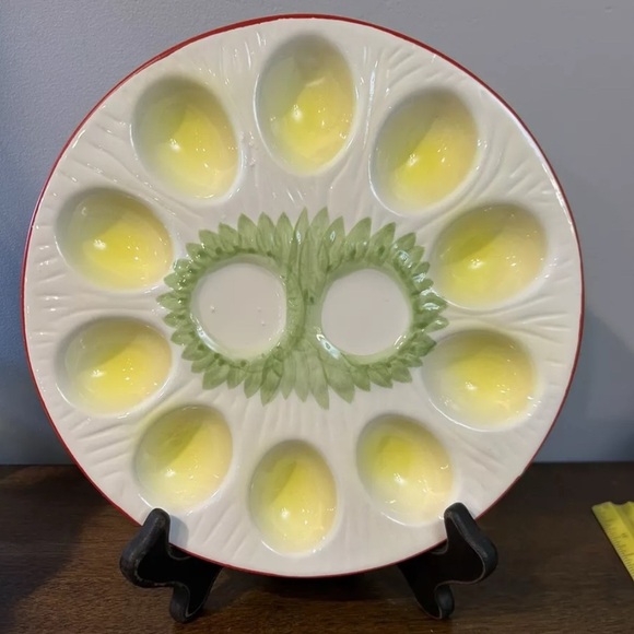 Vintage Ceramic Deviled Egg Platter No Shakers.  Great for Spring Easter So Cute - Picture 1 of 3